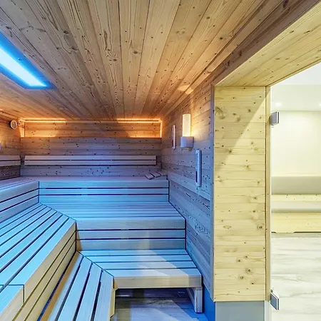 Apartmán Schwalbennest Mit Balkon In Der Alten Seefahrtschule *